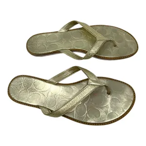 Coach Gold Leather Thong Sandals Signature Logo Flip Flops Size 8.5 thumbnail 5