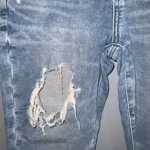 American Eagle Next Level Stretch Crop Jegging Distressed Ripped Blue Jeans 10 thumbnail 5