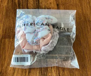 American Eagle NEW Scrunchies Hair Ties Bundle One Size Bow Plaid Girly Chic NWT thumbnail 1