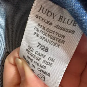 Judy Blue‎ Distressed Boyfriend High Rise Button Fly Jeans Size 7/28 thumbnail 7