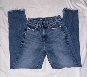 High-Rise American Eagle Straight Jeans thumbnail 1