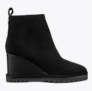 Tory Burch Black Suede Wedge Ankle Boots Gold Logo Lug Sole Womens 9.5‎ thumbnail 1
