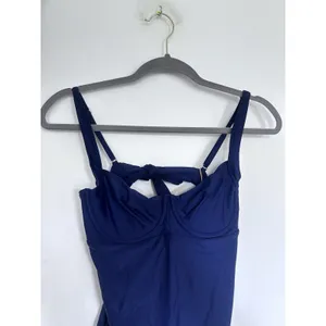 NWT Quince Deep Navy Blue Italian Underwire One Piece Swimsuit Medium thumbnail 3