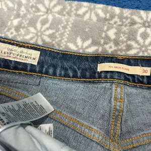Levi's Premium 70s High Rise Flare‎ Medium Blue Wash Size 30 Minimalist Casual thumbnail 8