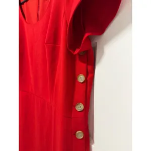 Ann Taylor plus size Red Side Button Sheath Dress Short Sleeve Scoop Neck Lined‎ thumbnail 2