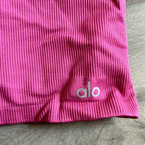 Alo mindful movement ribbed bike shorts thumbnail 2