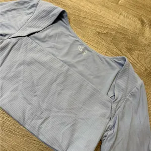 •Aerie• Long Sleeve Crop Top thumbnail 3