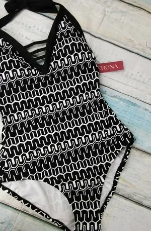 MERONA Strappy‎ Pique Halter Medium One Piece Bikin thumbnail 5