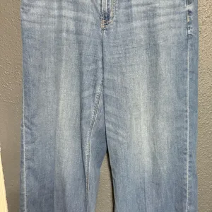 American Eagle Outfitters Stretch Low-Rise Baggy Wide-Leg Jeans thumbnail 3
