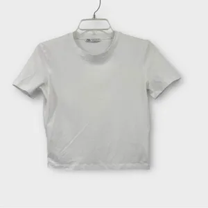 Zara White Crop T-Shirt thumbnail 2