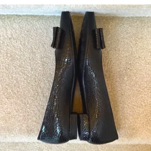 Vaneli Pointed Toe Flats Black Snakeskin‎ Bow Classic Professional Womens 8.5 thumbnail 5