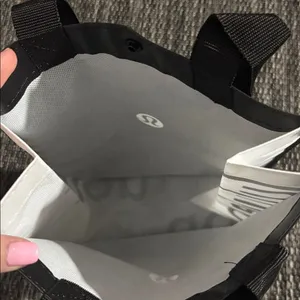 Lululemon reusable tote bag thumbnail 3