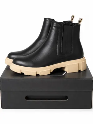 SHU SHOP Black Chelsea Ankle Boots Chunky Cream Lug Sole Size 39 thumbnail 4