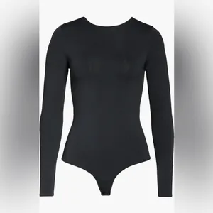 SKIMS Essential Bodysuits Crewmeck long sleeve, Size Small, $78 thumbnail 3