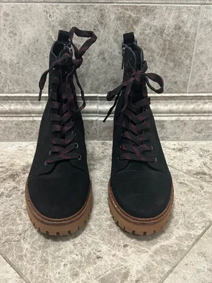 Vince Camuto Debsen Suede Lug Sole Boots Size 8.5 Euro 39 Black thumbnail 3