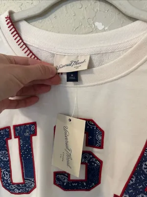 Universal Threads Cream Crewneck Sweatshirt with USA Appliqué NWT 4 thumbnail 5