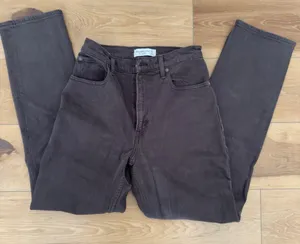 Abercrombie Curve Love Ultra High-Rise 90s Straight thumbnail 2