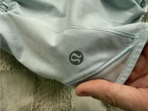 Lululemon Hotty Hot Low-Rise Lined Short 2.5" size‎ 10 thumbnail 6