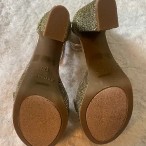 Bamboo Holiday Gold glam metallic glittery felt platform high chunky formal event heels thumbnail 9