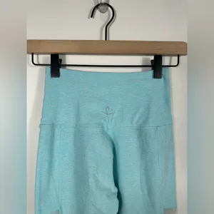Beyond Yoga Leggings Small‎ Aqua Blue Mesh Panel High Rise Yoga Pants thumbnail 5