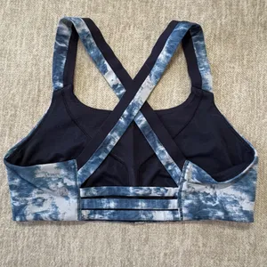 Lululemon On Your Way Sports Bra Women 8 Blue‎ White Tie Dye Luxtreme Activewear thumbnail 5