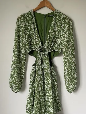 Abercrombie & Fitch Long Sleeve Cutout Mni Dress Green Floral Boho Size Small thumbnail 1