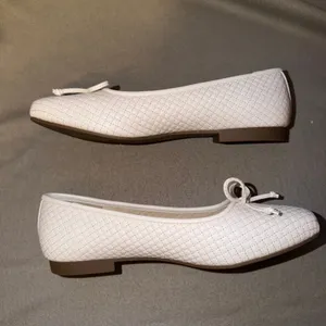 Cliffs White Mountain Bessy Cream Quilted Square Toe Ballet‎ Flats C35326-171 10 thumbnail 2