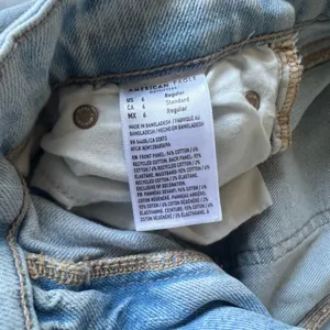 American Eagle Outfitters Women's Light Blue Straight Leg Jeans thumbnail 3