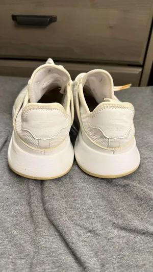 Adidas Men’s Sneakers Shoes Size 5 thumbnail 3