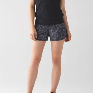 Lululemon Run Times Short in Mini Splatter White Black Size 6 thumbnail 4