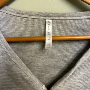Fabletics Gray V-Neck Long Sleeve Top thumbnail 2