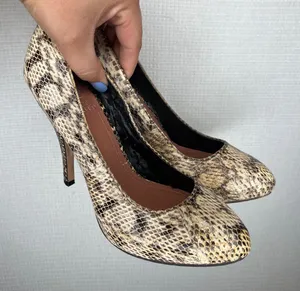 Vince Camuto Womens Snakeskin Embossed Leather Pointed Toe Stiletto Pumps 7.5B thumbnail 1