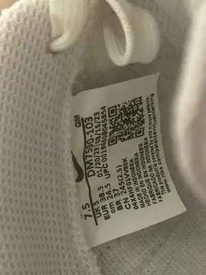 Nike Tennis Shoes thumbnail 8
