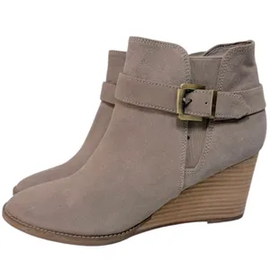 Blondo Natalia Suede Waterproof Ankle Boot Bootie Tan‎ Size 9.5 thumbnail 2