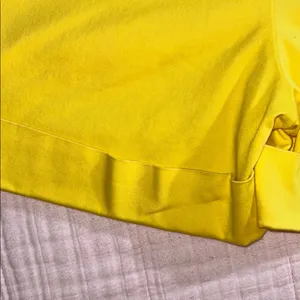 New York & Co Size 0 Bright Yellow Women's Shorts thumbnail 12