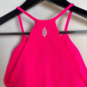 FREE PEOPLE Movement Happiness Runs Crop Tank in Hot Pink X-Small/Small thumbnail 5