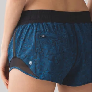 Lululemon Hotty Hot Short Black Blue 8 Women's Mini Park Lace Multi Black thumbnail 2