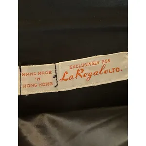 Vintage 1970s La Regale Black Beaded Clutch – Handmade in Hong Kong thumbnail 4