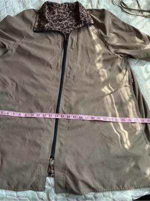 Beautiful reversible leopard thumbnail 5