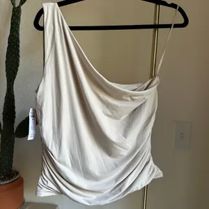 Abercrombie & Fitch Cream Seamless One Shoulder Rouched Tank Top BNWT thumbnail 4