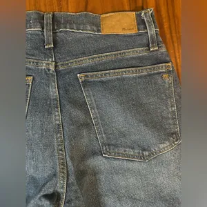 Madewell “The Perfect Vintage Straight” Jeans thumbnail 9