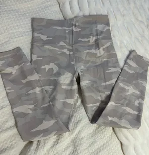 Athleta Camo 7/8 Leggings thumbnail 1
