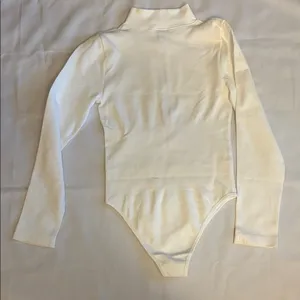 Ribbed Long Sleeve Bodysuit 2 Piece Bundle Grey / White Women Size L NWOT thumbnail 3