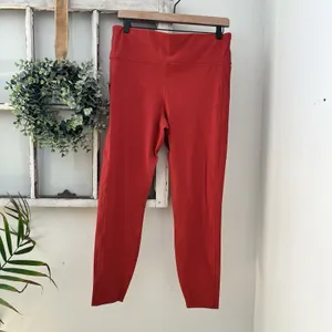 Vuori Stride Performance Leggings Womens XL Red Workout Active‎ Casual thumbnail 4