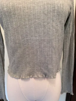 Madewell light green lettuce edge hem long sleeve turtleneck top thumbnail 3