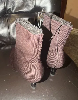 Boots Purple Size 7 thumbnail 1
