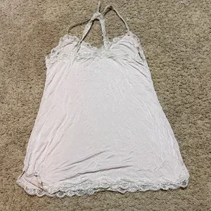 Elegant Cream Lace Trim Nightgown thumbnail 5
