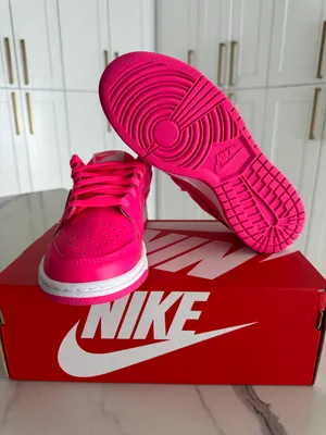 Nike Women’s Dunk Low Sneakers thumbnail 5