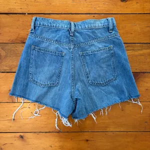 Uniqlo Denim Shorts thumbnail 2
