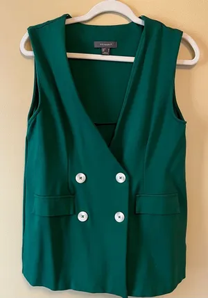 Primark Emerald Sleeveless Vest with White Buttons thumbnail 1